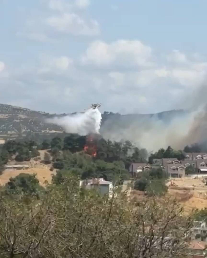 Çanakkale’de Büyük Orman Yangını: Havalimanı Kapandı, Hastane ve Köyler Tahliye Edildi