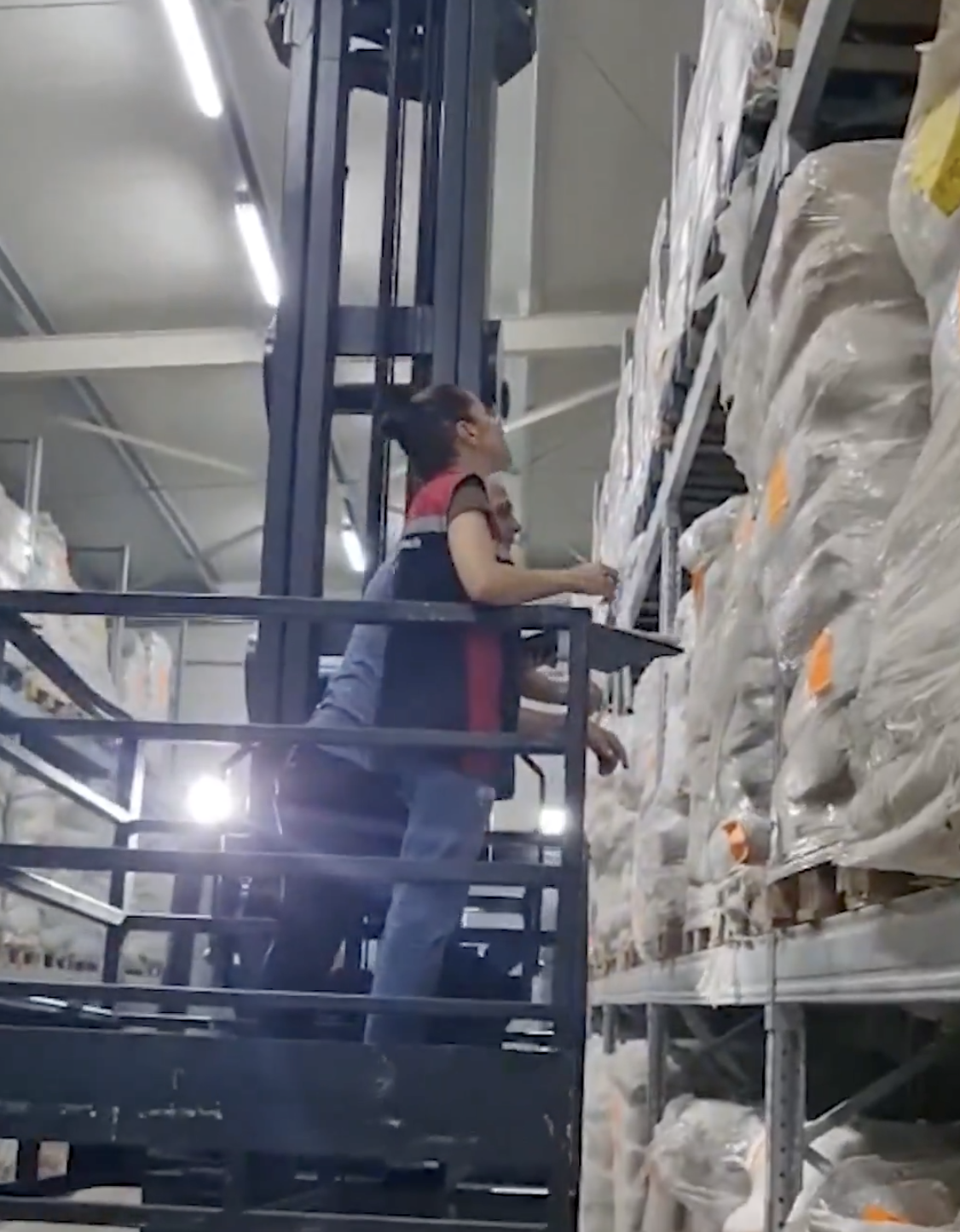 Yine İzmir! Tavuktan sonra süt ürünleri ele geçirildi